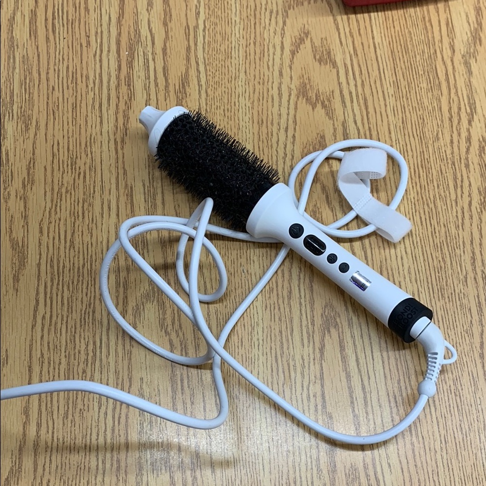 White and Black Hair Styling Brush
